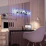 La - Restyling In Corso 2026